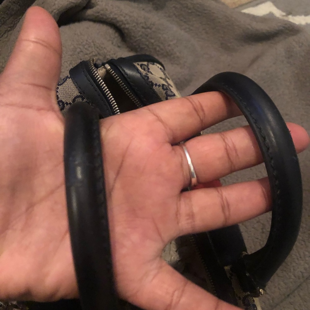 Gucci! ❌Sold❌ - Picture 5 of 6